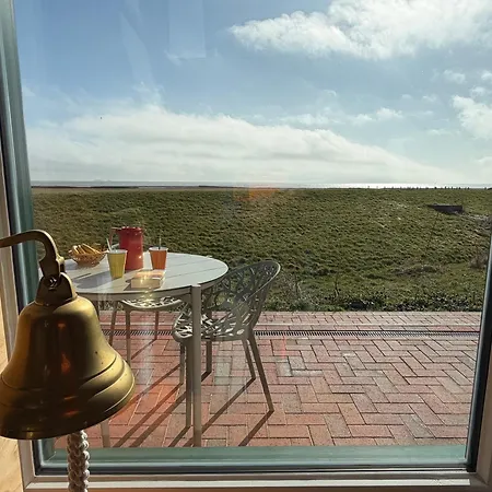 Bluetenreich - Meerblick - Langhaus Oland